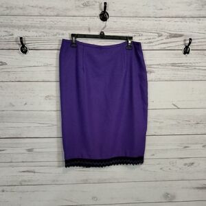 "Laura Henson" woman's skirt 